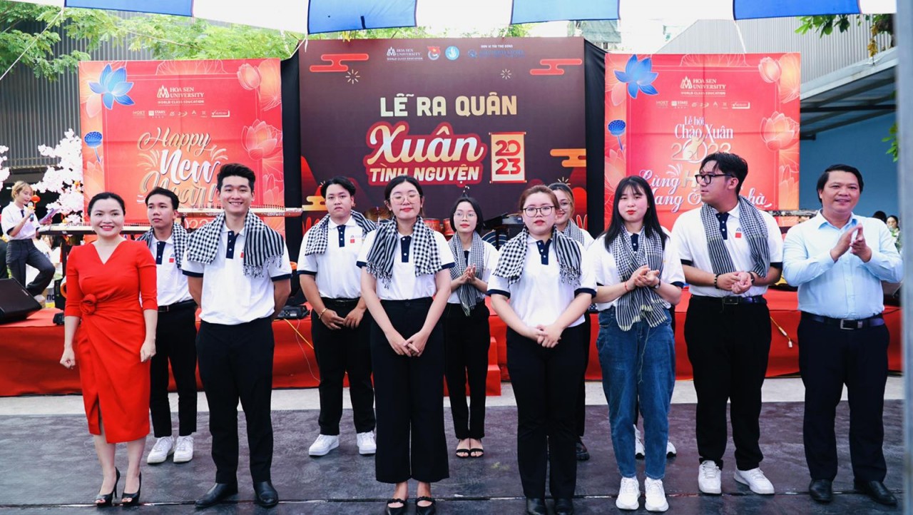 Sinh viên quốc tế hào hứng đón Tết Việt