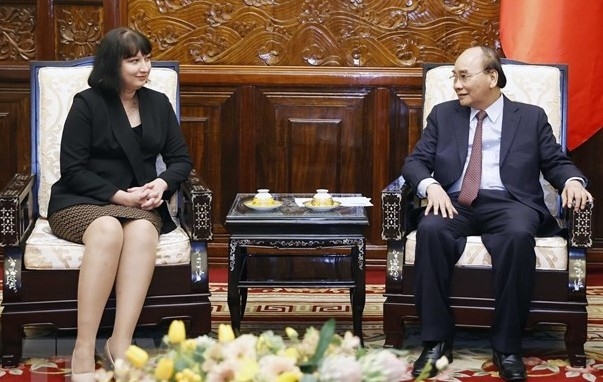 Chủ tịch nước Nguyễn Xuân Phúc tiếp Đại sứ Romania Cristina Romila