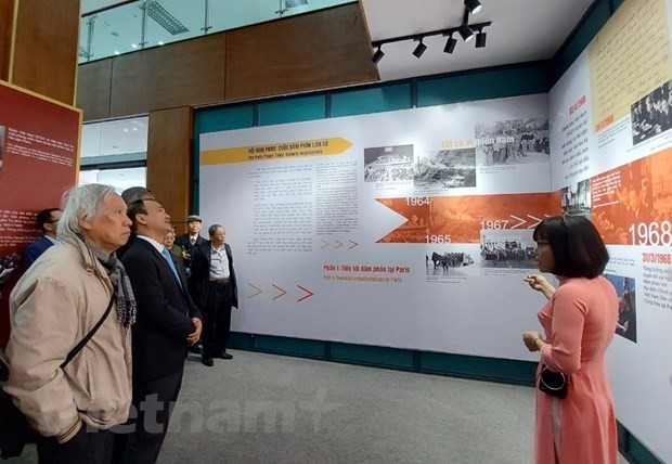 Trưng bày 200 tư liệu về "Hội nghị Paris - Cuộc đàm phán lịch sử" | Văn hóa | Vietnam+ (VietnamPlus)