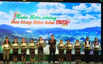 Thường trực Ban Bí thư tham dự chương trình “Xuân Biên phòng ấm lòng dân bản” năm 2023