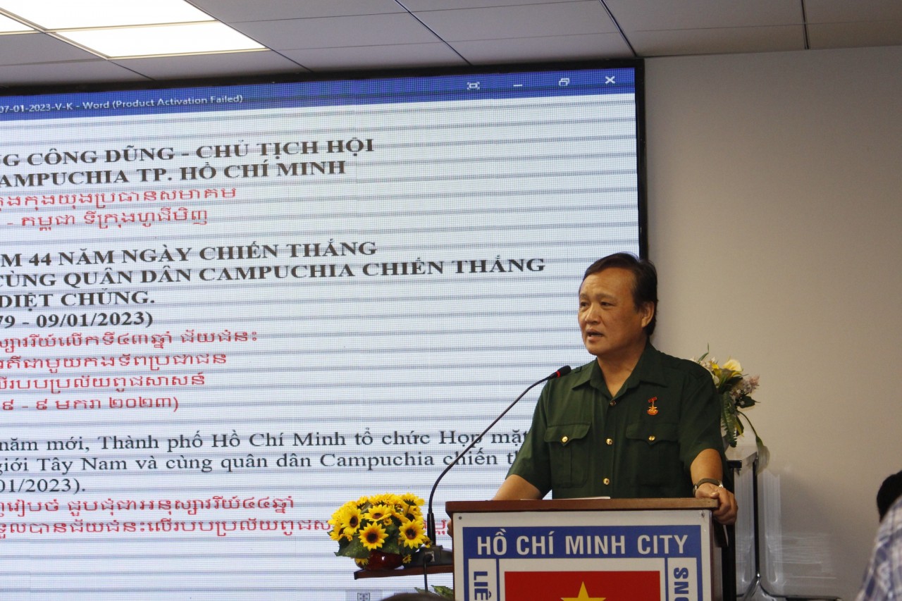 Ông Phùng Công Dũng, Chủ tịch hội hữu nghị Việt Nam – Campuchia thành phố Hồ Chí Minh phát biểu tại buổi gặp mặt (Ảnh: HUFO).