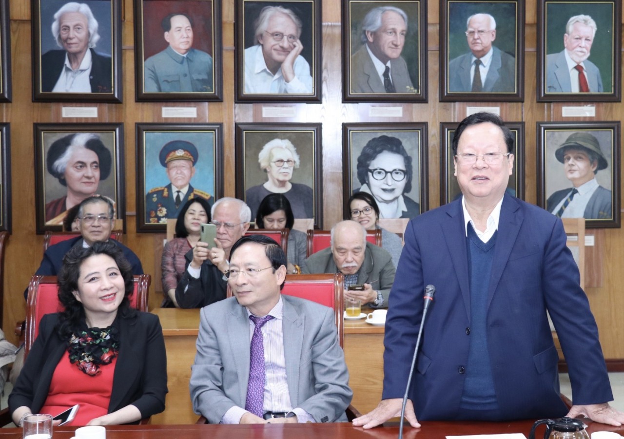 Ông Vũ Xuân Hồng, nguyên Chủ tịch VUFO phát biểu tại buổi gặp mặt (Ảnh: Thu Hà).