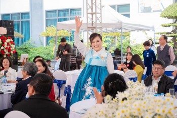 kim ji eun nguyen tuong vy nguoi noi nhip cau giao duc viet han