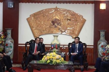 Tỉnh Khăm Muộn (Lào) thăm, chúc Tết lãnh đạo và nhân dân tỉnh Quảng Bình Tỉnh Khăm Muộn (Lào) thăm, chúc Tết lãnh đạo và nhân dân tỉnh Quảng Bình