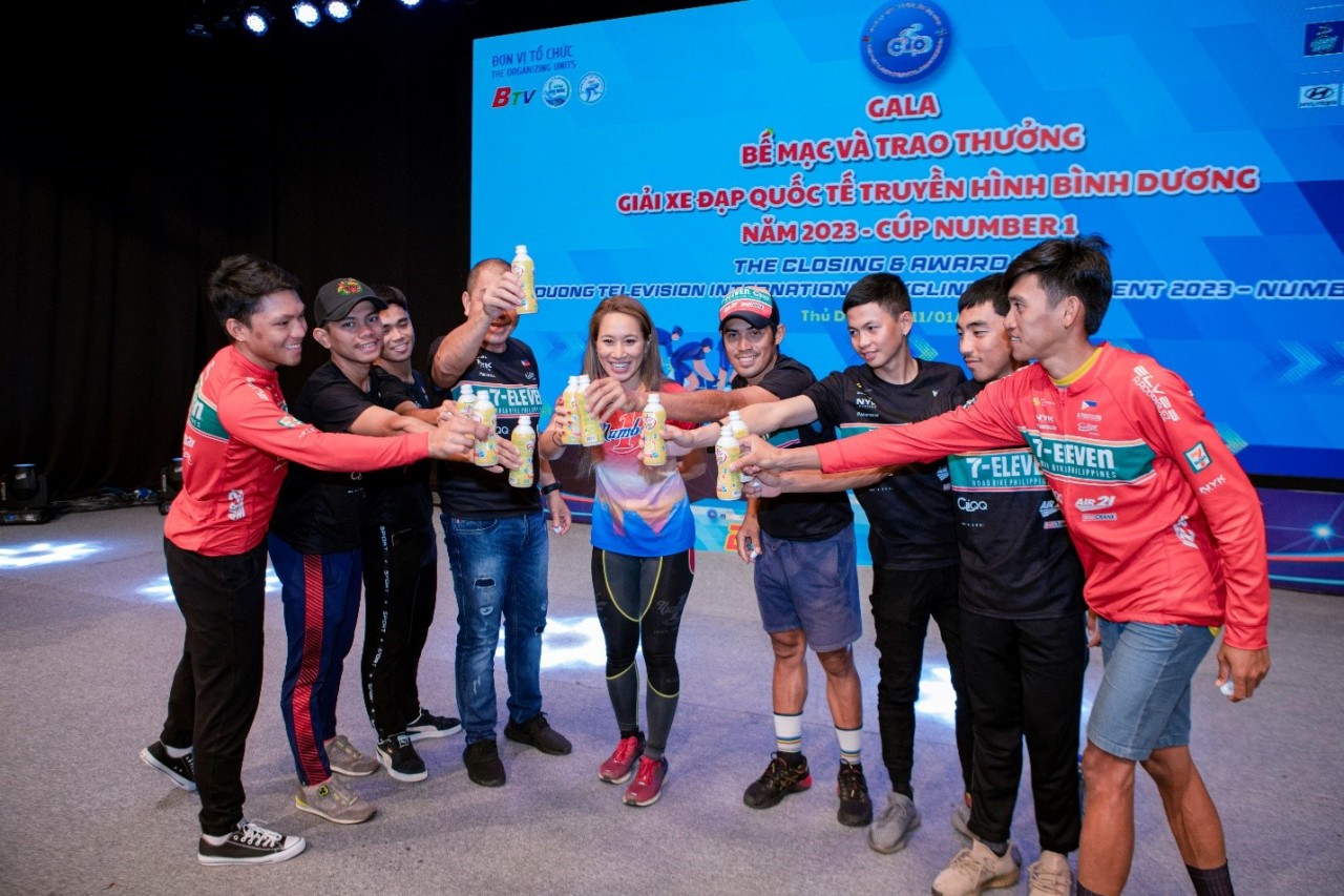 Đại diện Nhãn hàng Number 1 – Vũ Phương Thanh từng là nữ Việt Nam vô địch đầu tiên giải siêu cực ly 3 môn siêu Ultra Triathlon World Championship.