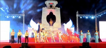Quảng Bình tổ chức kỷ niệm 50 năm ngày ký Hiệp định Paris Quảng Bình tổ chức kỷ niệm 50 năm ngày ký Hiệp định Paris