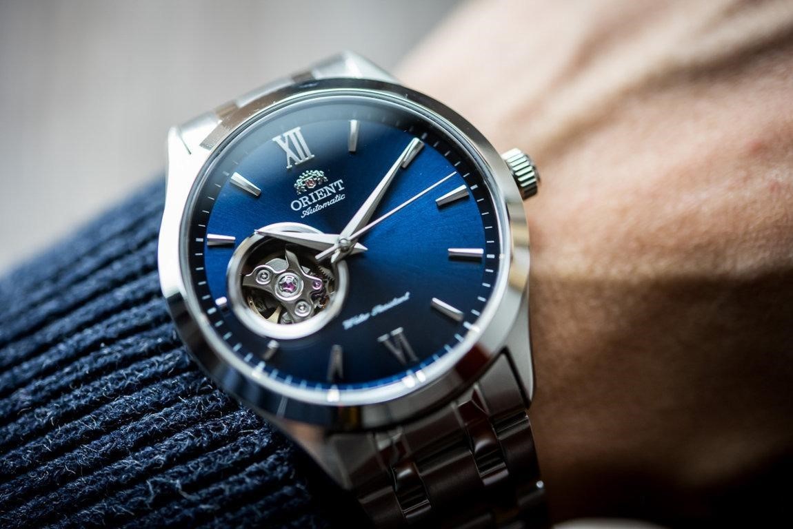 Orient Golden Eye 2 sở hữu thiết kế cổ điển sang trọng và tinh tế.