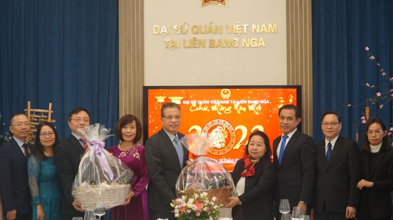 Đại sứ quán CHDCND Lào tại LB Nga chúc Tết cổ truyền của Việt Nam