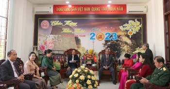 Tỉnh Attapư (Lào) thăm, chúc Tết tỉnh Kon Tum nhân dịp Tết Nguyên đán Quý Mão 2023