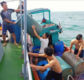 Bộ đội Biên phòng Kiên Giang kịp thời cứu người bị nạn trên biển