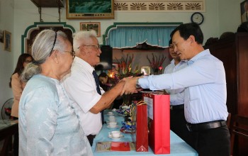 Kon Tum có hơn 4.900 đối tượng chính sách được nhận quà nhân dịp Tết Nguyên đán Quý Mão 2023