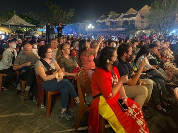 Đông đảo du khách thập phương đến với Hội An trong dịp Tết Nguyên đán 2023 Đông đảo du khách thập phương đến với Hội An trong dịp Tết Nguyên đán 2023