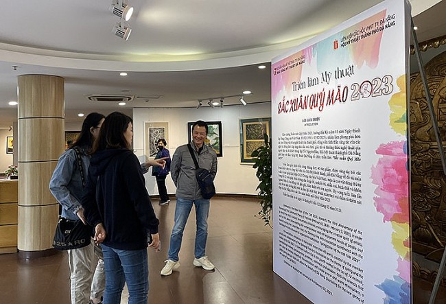 Thu hút du khách quốc tế qua Triển lãm “Sắc xuân Quý Mão” tại Bảo tàng Mỹ thuật Đà Nẵng
