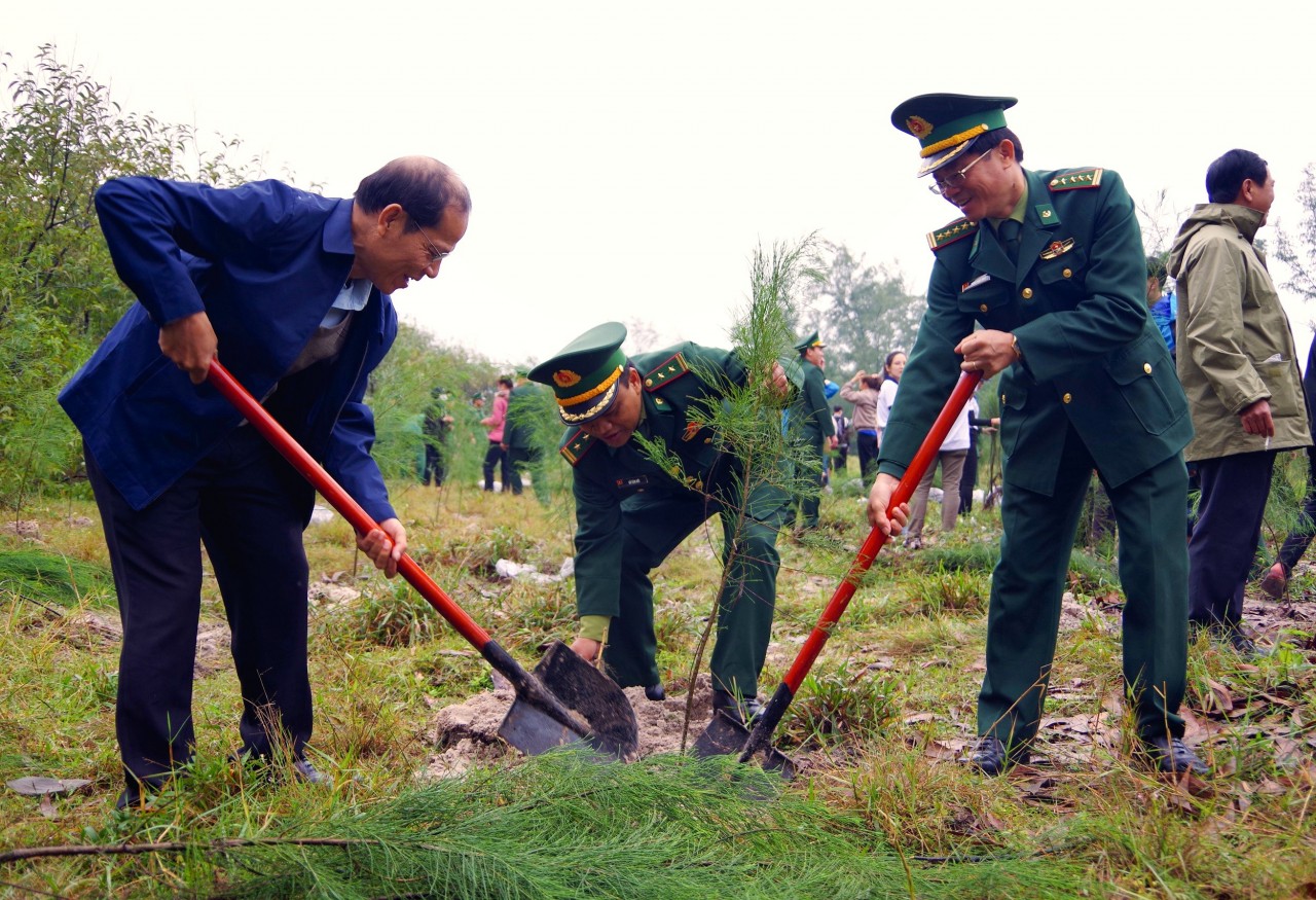 Bộ đội Biên phòng tỉnh Thừa Thiên Huế phát động Tết trồng cây "Đời đời nhớ ơn Bác Hồ"