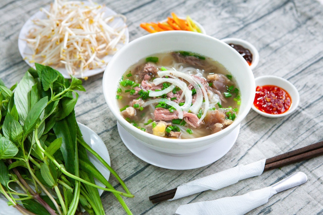 Traverller ấn tượng với phong cảnh và ẩm thực Việt