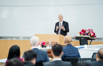 Hiệu trưởng ĐH Cornell: Đại học phải mang đến lợi ích cho cộng đồng