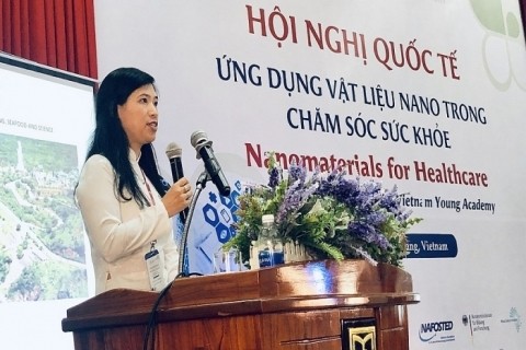 Giáo sư Nguyễn Thị Kim Thanh nhận giải thưởng 