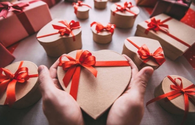 Báo Nga: Người Nga tiết lộ số tiền dự định chi trong ngày Valentine