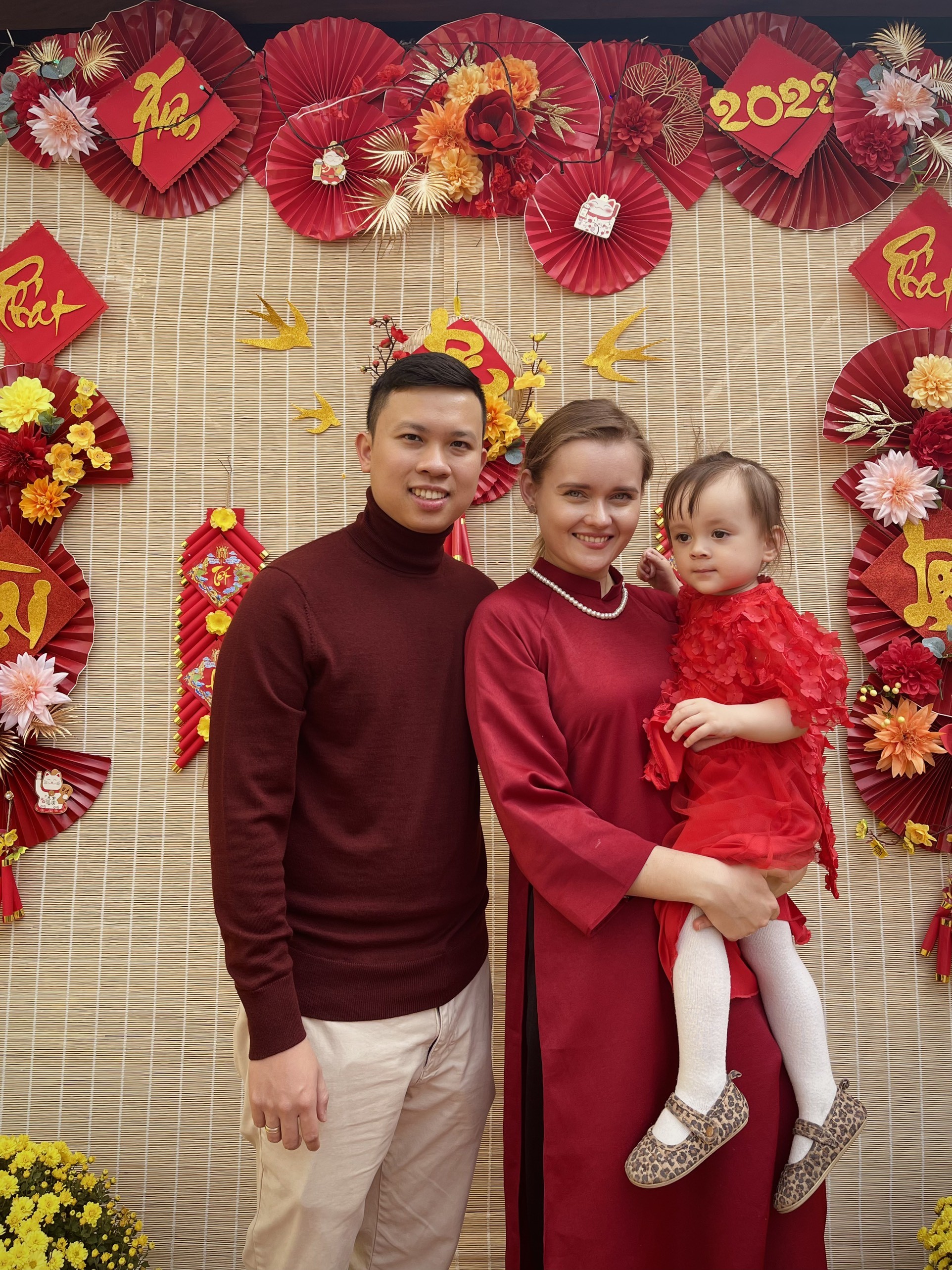 Valentine là dịp bày tỏ tình yêu với người vợ có quê cách Việt Nam hơn 8.000 km