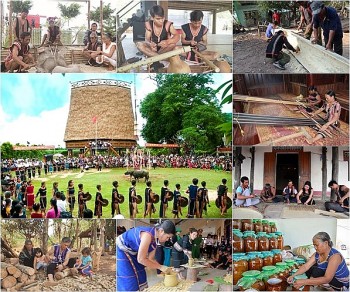 kon tum trien khai xay dung bien gioi hoa binh huu nghi hop tac va phat trien