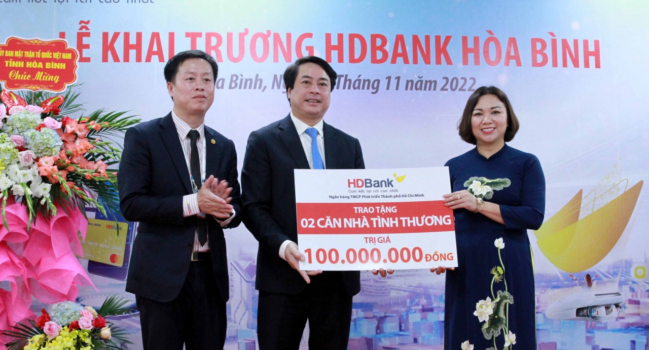 HDBank phủ sóng 61 tỉnh thành, phục vụ thêm hàng triệu khách hàng