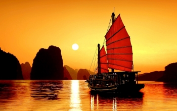Vịnh Hạ Long lọt top điểm đến ngắm bình minh và hoàng hôn đẹp nhất châu Á