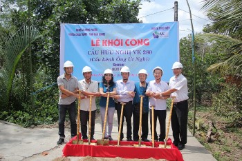 cac the he viet kieu ben bi ket noi 280 nhip cau yeu thuong