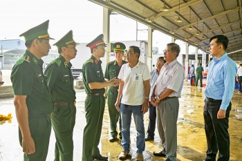 Ban Chỉ đạo chống IUU Bộ Quốc phòng kiểm tra việc đánh bắt thủy hải sản tại Kiên Giang