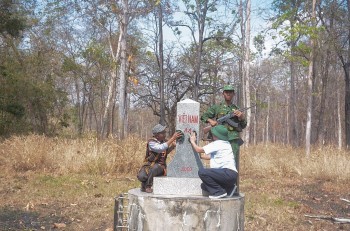 dak lak don bien phong se re pok va xa krong na tang cuong tuan tra bao ve bien gioi