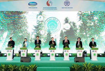 Dự án trồng cây hướng tới Net Zero carbon của Vinamilk và Bộ Tài nguyên và Môi trường chính thức khởi động tại Hà Nội