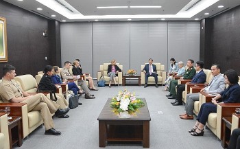 Thúc đẩy hơn nữa mối quan hệ hữu nghị, hợp tác giữa Hoa Kỳ - Đà Nẵng Thúc đẩy hơn nữa mối quan hệ hữu nghị, hợp tác giữa Hoa Kỳ - Đà Nẵng