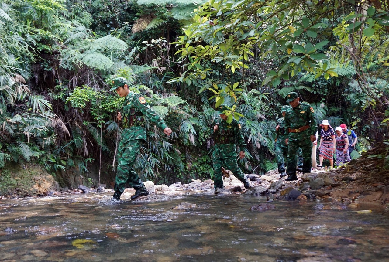 Điểm tựa vững chắc cho nhân dân biên giới