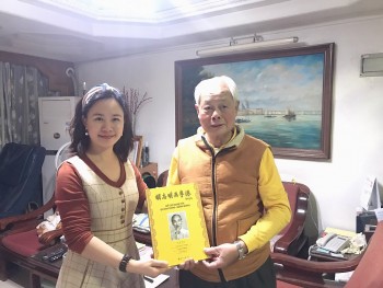 Hoàng Quần: Người nối nhịp cầu cho tình hữu nghị Việt -Trung Hoàng Quần: Người nối nhịp cầu cho tình hữu nghị Việt -Trung