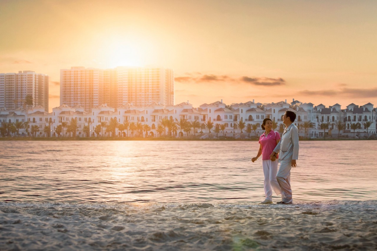 Không gian khoáng đạt, không khí trong lành của “Quận Ocean” được lòng nhiều người lớn tuổi sau khi về hưu.