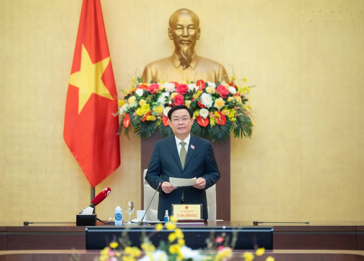 Chủ tịch Quốc hội tiếp Trưởng các Cơ quan đại diện của Việt Nam ở nước ngoài
