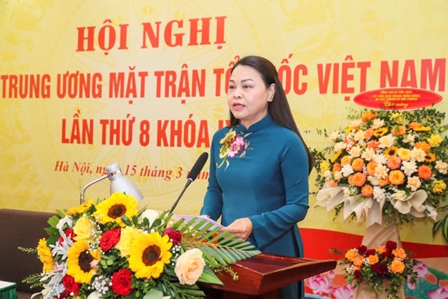 Ủy viên Trung ương Đảng, Phó Chủ tịch – Tổng Thư ký UBTƯ MTTQ Việt Nam Nguyễn Thị Thu Hà phát biểu nhận nhiệm vụ 