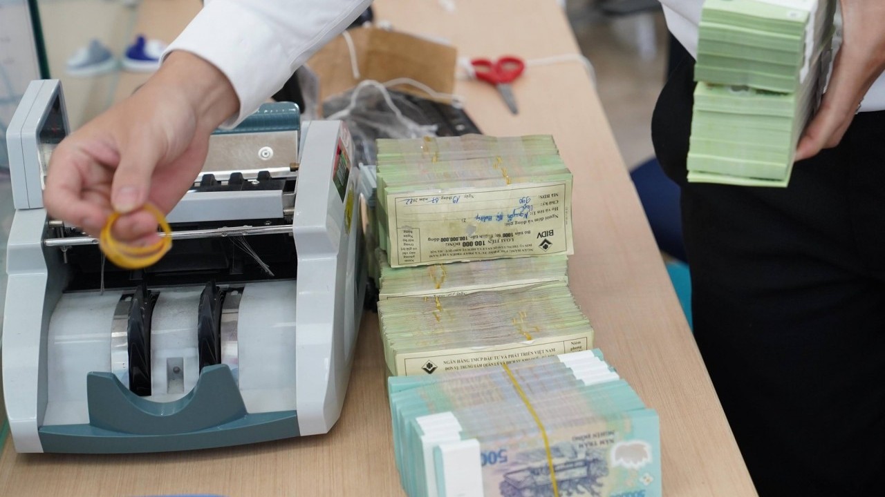 Lãi suất qua đêm trên thị trường liên ngân hàng: Lần đầu "thủng" mốc 3% sau nửa năm