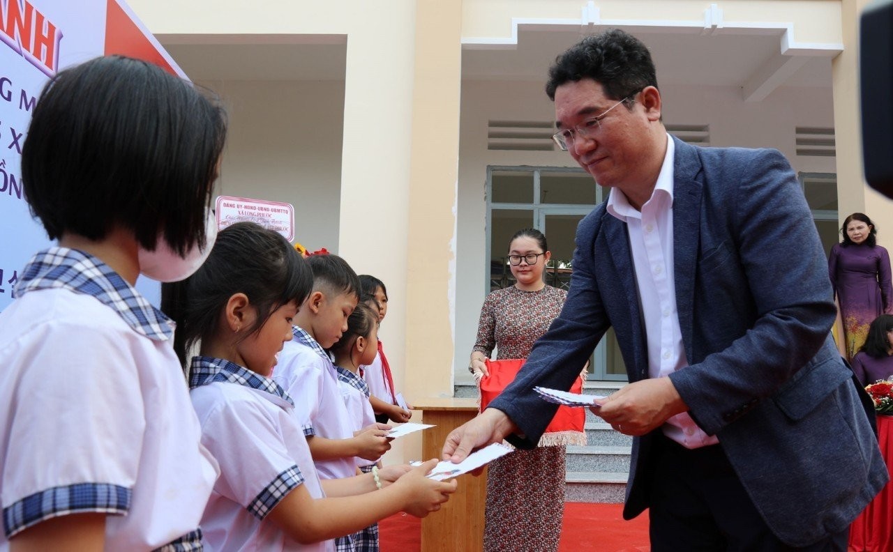 COPION (Hàn Quốc) bàn giao 2 công trình trường học cho Đồng Nai trị giá 3,5 tỷ đồng