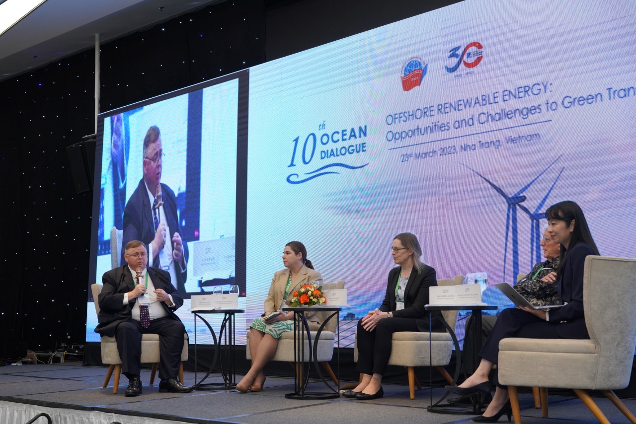Hợp tác xuyên quốc gia là “chìa khóa” cho phát triển năng lượng tái tạo ngoài khơi ở Biển Đông