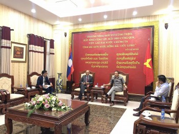 Hơn 100 doanh nhân kiều bào Việt Nam, Lào xúc tiến thương mại vào Lào