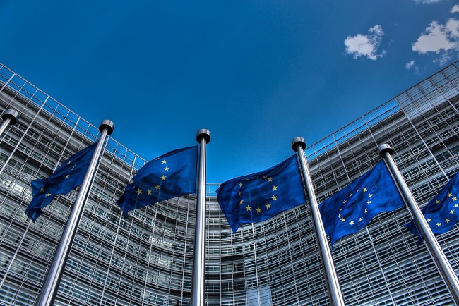 Nguyên nhân khiến nhiều ngân hàng lớn nhất của Pháp bị phạt hơn 1 tỷ euro