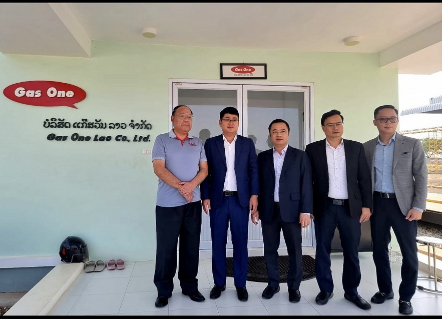 Cuộc gặp gỡ tại Công ty Gas One Lao (GOL), nhà phân phối LPG hợp tác giữa  Tập đoàn SAISAN của Nhật Bản và Tập đoàn AMZ của Lào.