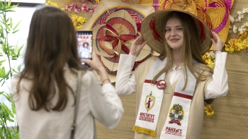 Sinh viên Việt Nam quảng bá “tinh hoa văn hoá dân tộc” tại thủ đô Moscow