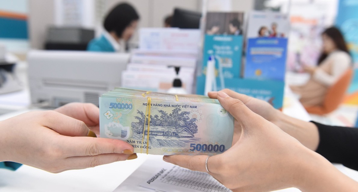 Liên tiếp điều chỉnh hạ lãi suất điều hành: Dư địa giảm vẫn còn?
