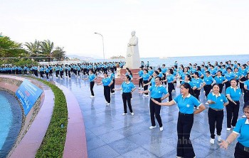 Khánh Hoà: “Vũ điệu khỏe, đẹp” thu hút 1.300 phụ nữ trên địa bàn tỉnh tham gia
