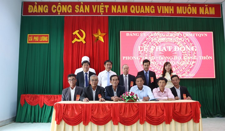 Thừa Thiên Huế: Phát động phong trào “Dòng họ, làng, thôn, tổ dân phố không có họ nghèo”