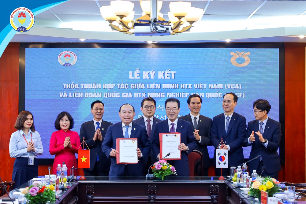 Lễ ký kết Bản ghi nhớ giữa Liên minh Hợp tác xã Việt Nam (VCA) và Liên đoàn quốc gia Hợp tác xã nông nghiệp Hàn Quốc (NACF).