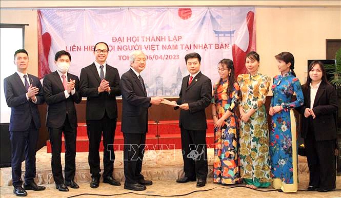 Thành lập Liên hiệp Hội người Việt Nam tại Nhật Bản