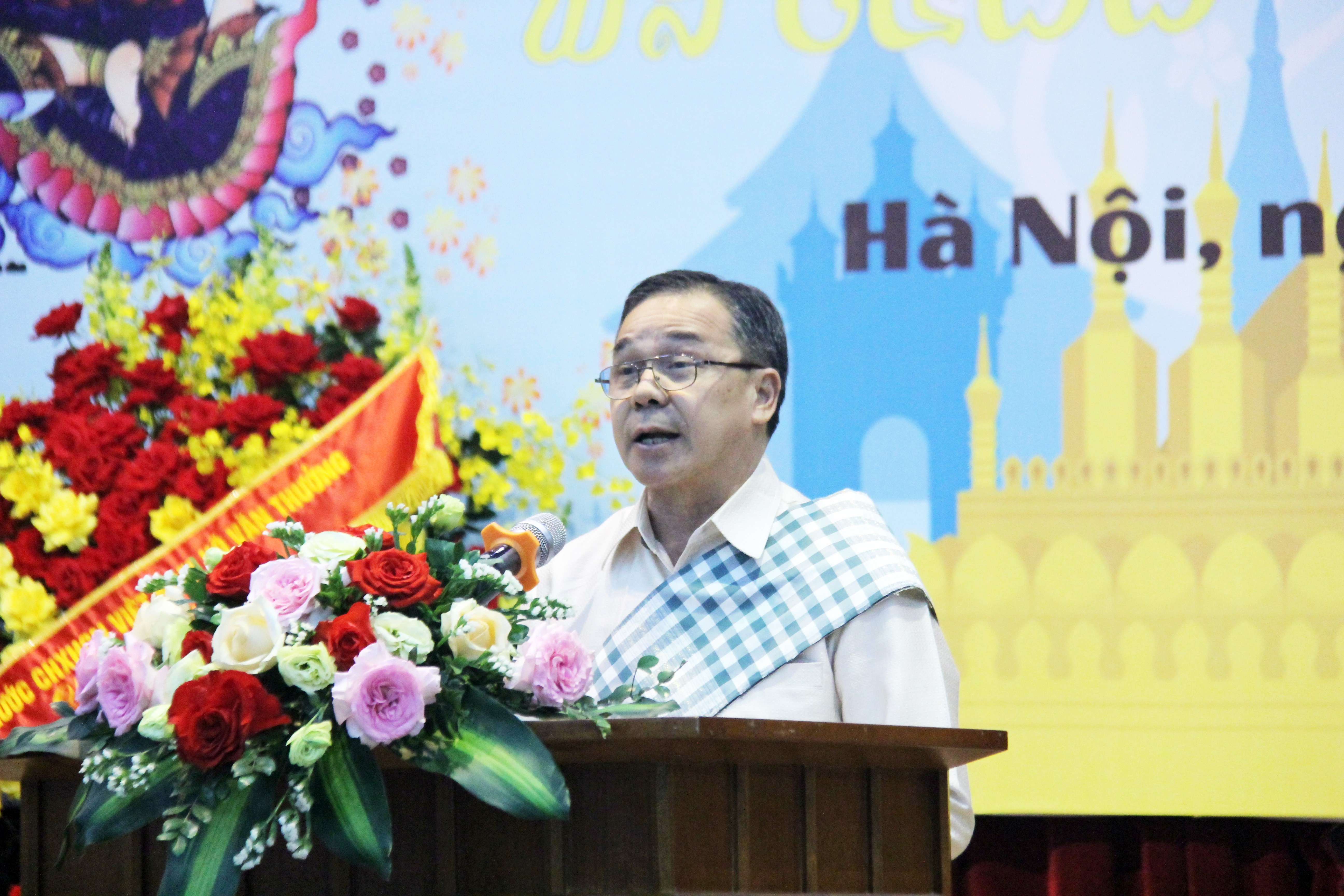 Đại sứ đặc mệnh toàn quyền nước Cộng hòa Dân chủ Nhân dân Lào tại Việt Nam Sengphet Houngboungnuang phát biểu tại buổi lễ. 
