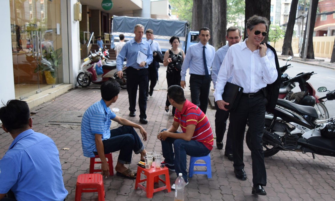 Theo Đại sứ quán Hoa Kỳ, đây không phải lần đầu tiên Ngoại trưởng Blinken tới thăm Việt Nam. Ông đã tới thành phố Hồ Chí Minh năm 2015 và Hà Nội năm 2016 với tư cách là Thứ trưởng thường trực Bộ Ngoại giao Hoa Kỳ.